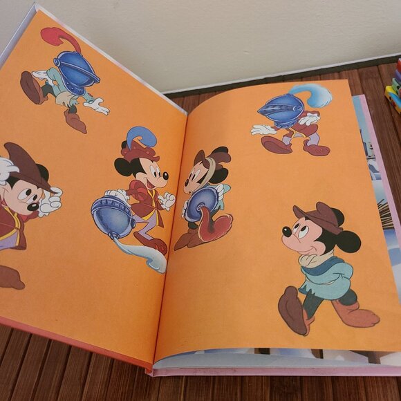 Six Disney Hardcover Books - Picture 5 of 16